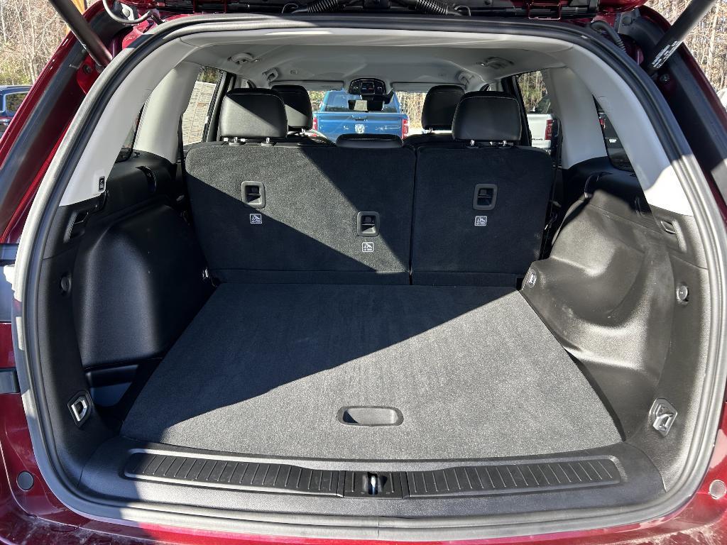 used 2023 Jeep Grand Cherokee car, priced at $38,995