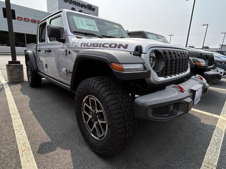 new 2024 Jeep Gladiator car, priced at $56,861