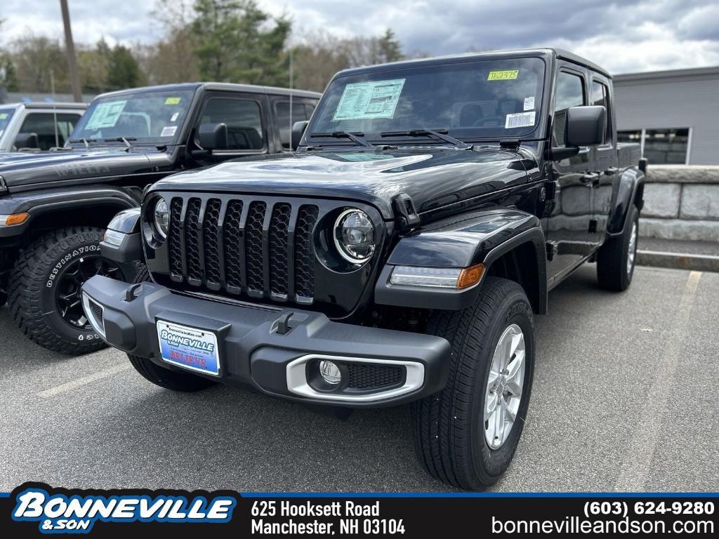 new 2023 Jeep Gladiator car, priced at $39,989