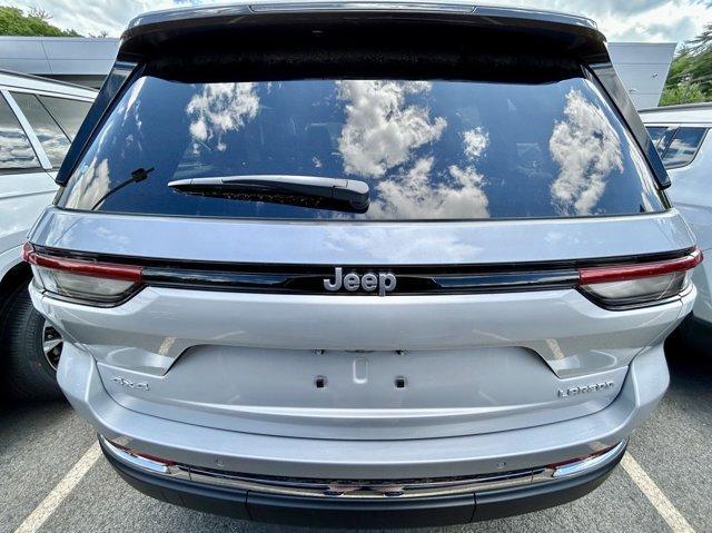 new 2024 Jeep Grand Cherokee car, priced at $42,953