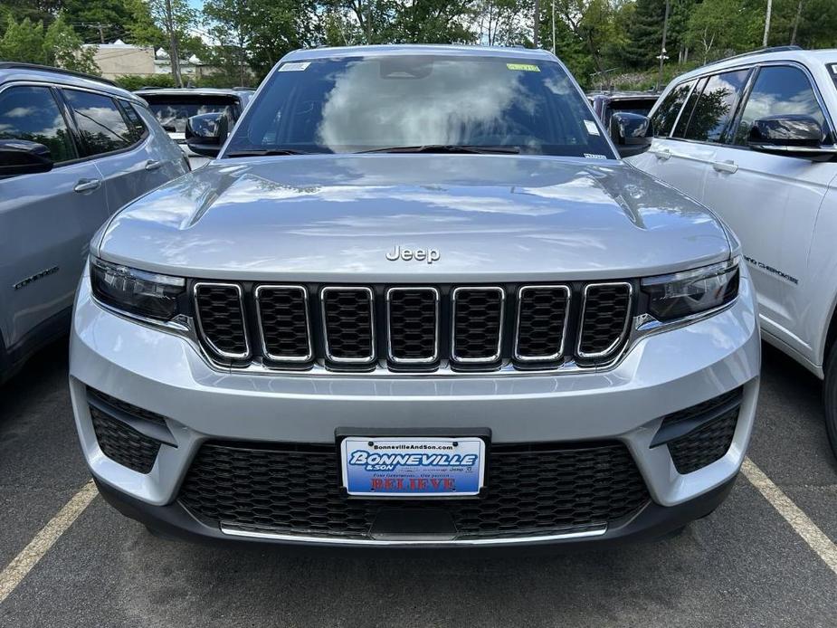 new 2024 Jeep Grand Cherokee car, priced at $39,953