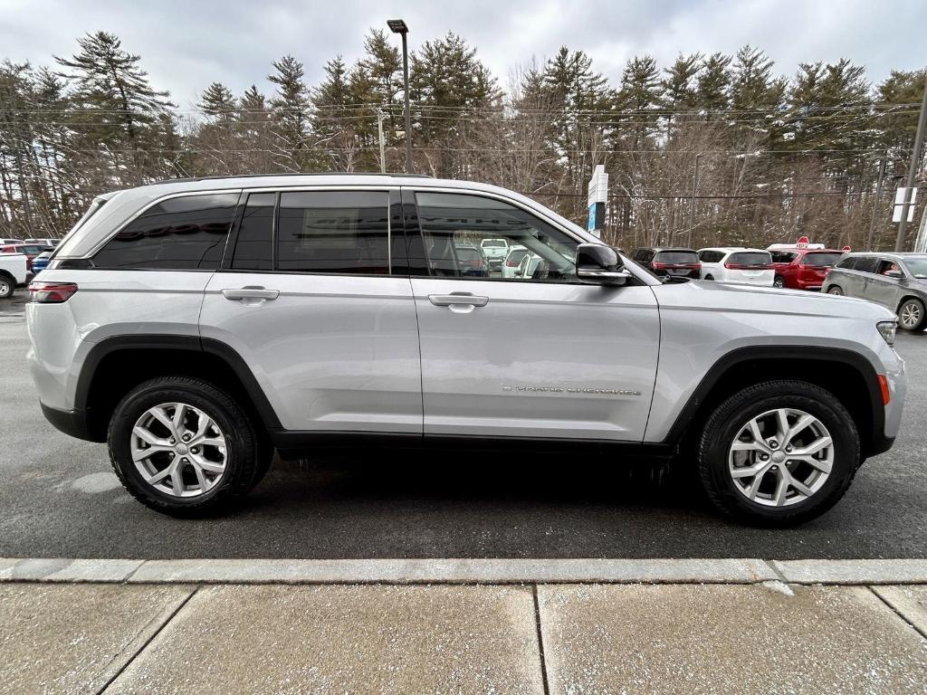 used 2022 Jeep Grand Cherokee car, priced at $36,627