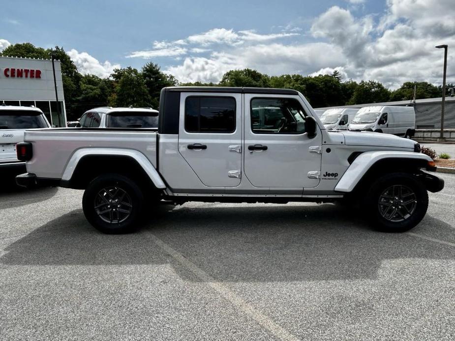 new 2024 Jeep Gladiator car, priced at $44,998