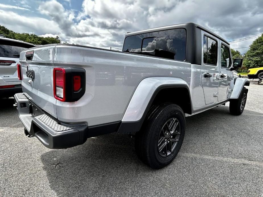 new 2024 Jeep Gladiator car, priced at $43,998