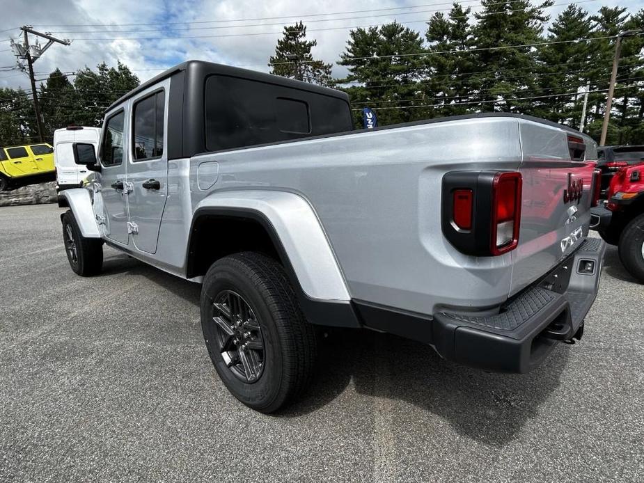 new 2024 Jeep Gladiator car, priced at $43,998