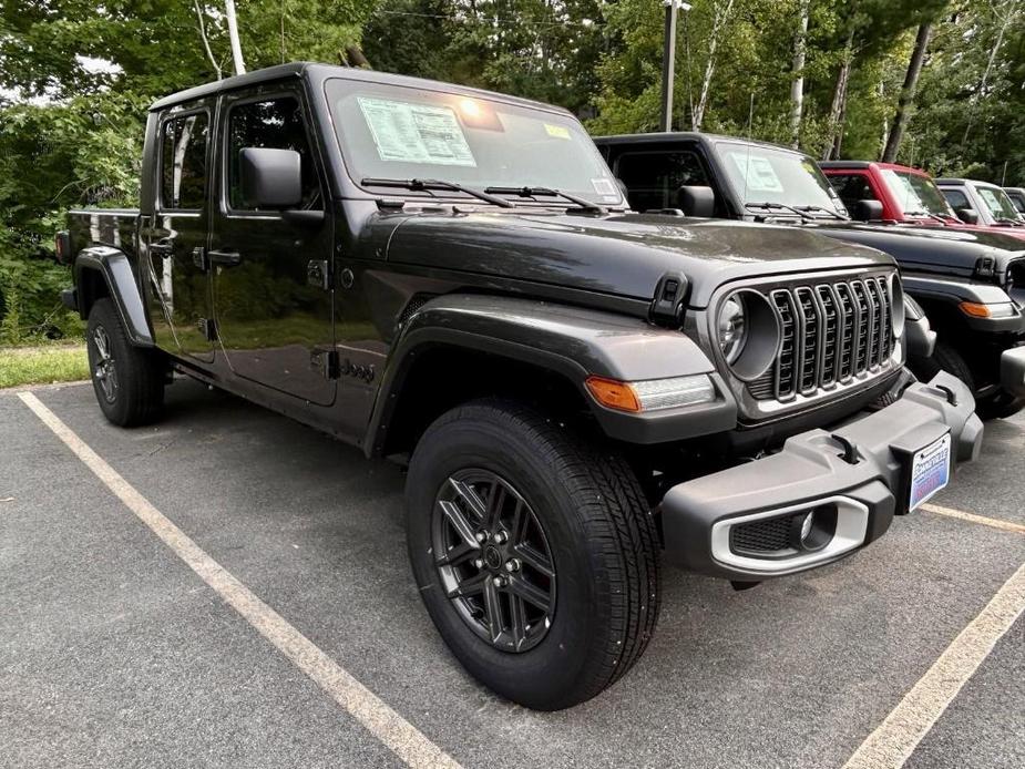 new 2024 Jeep Gladiator car, priced at $44,998