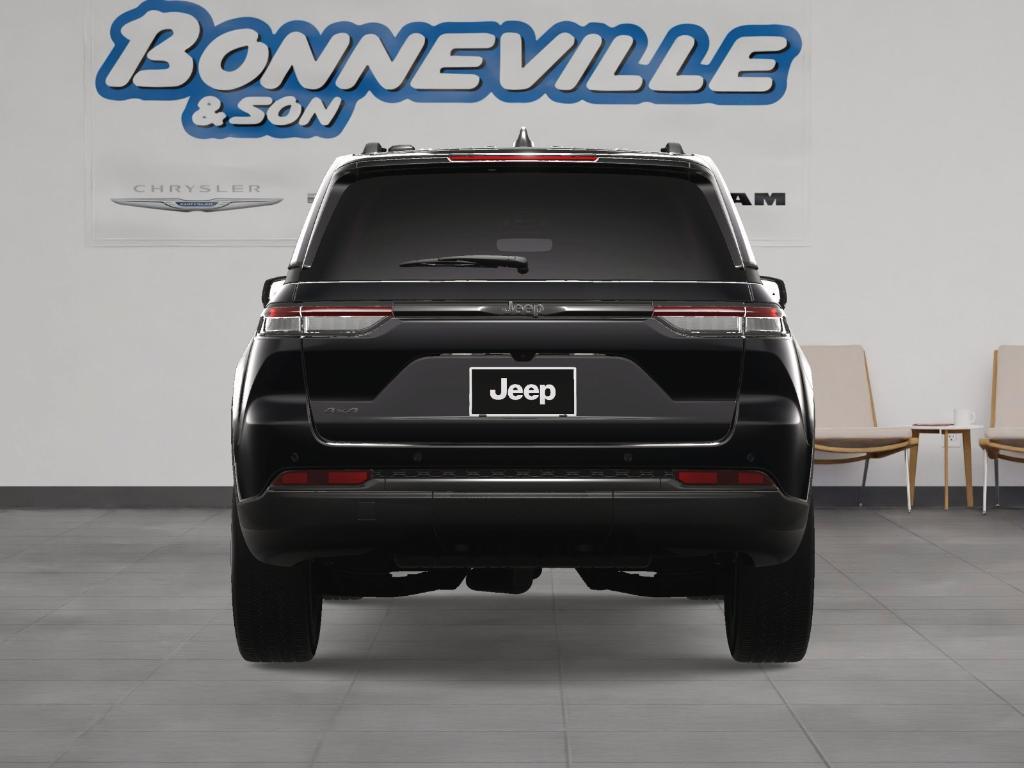 new 2025 Jeep Grand Cherokee car, priced at $42,395