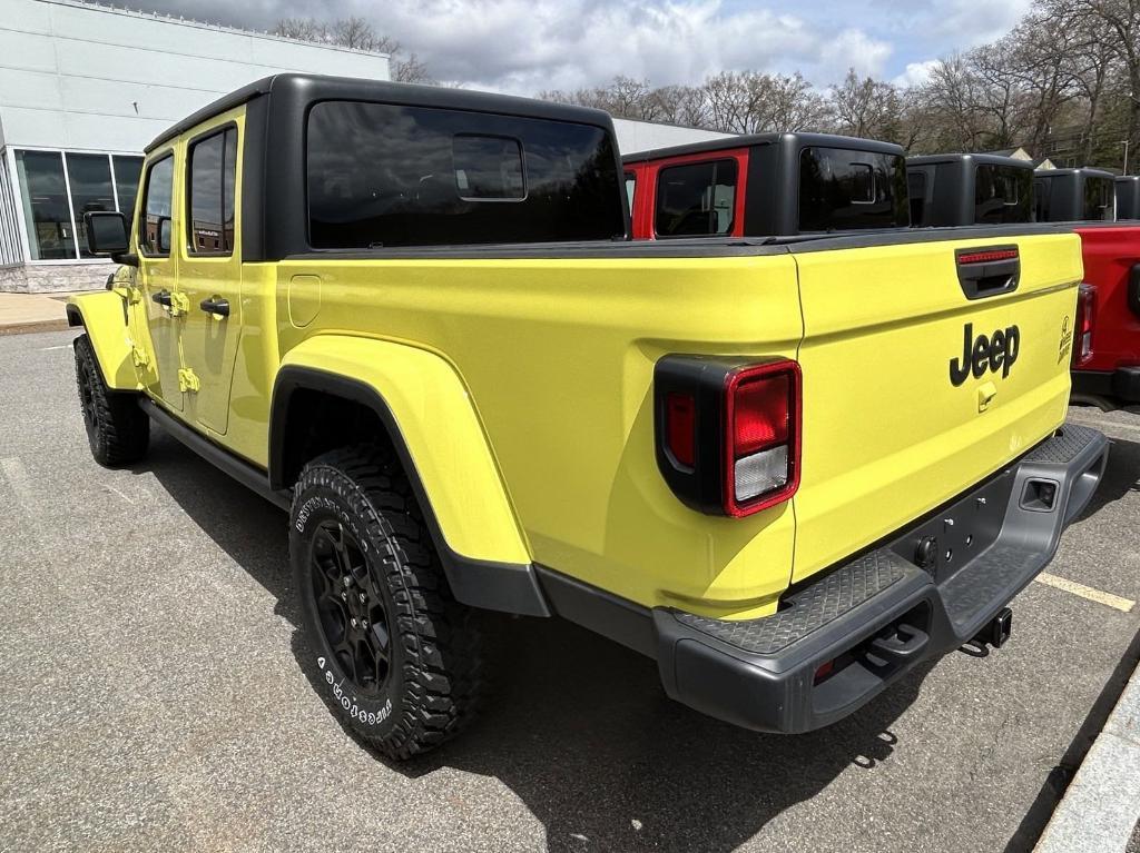 new 2023 Jeep Gladiator car, priced at $45,989