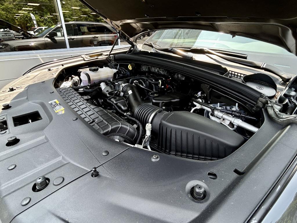 used 2024 Jeep Grand Cherokee car, priced at $43,942