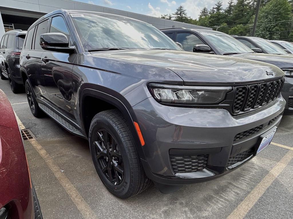 new 2024 Jeep Grand Cherokee L car, priced at $45,233