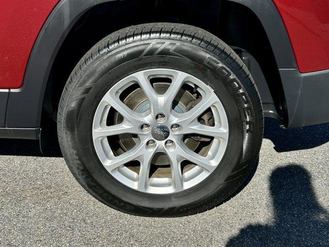 used 2017 Jeep Cherokee car, priced at $9,910