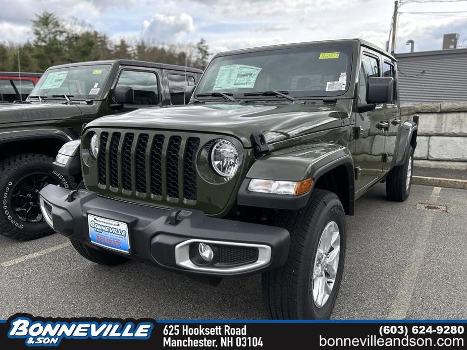 new 2023 Jeep Gladiator car, priced at $45,712