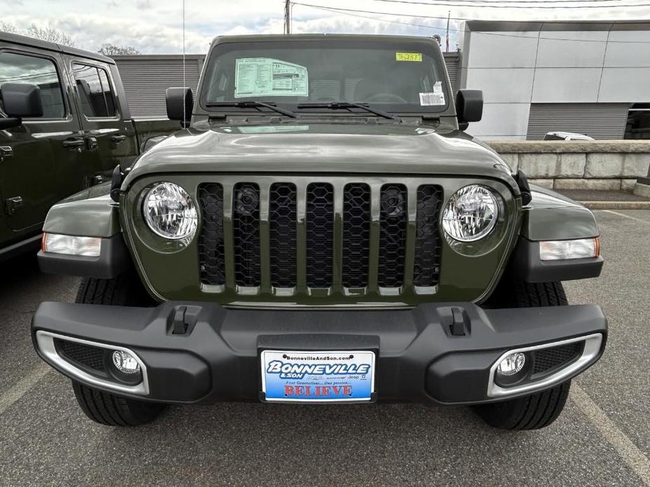 new 2023 Jeep Gladiator car, priced at $47,542