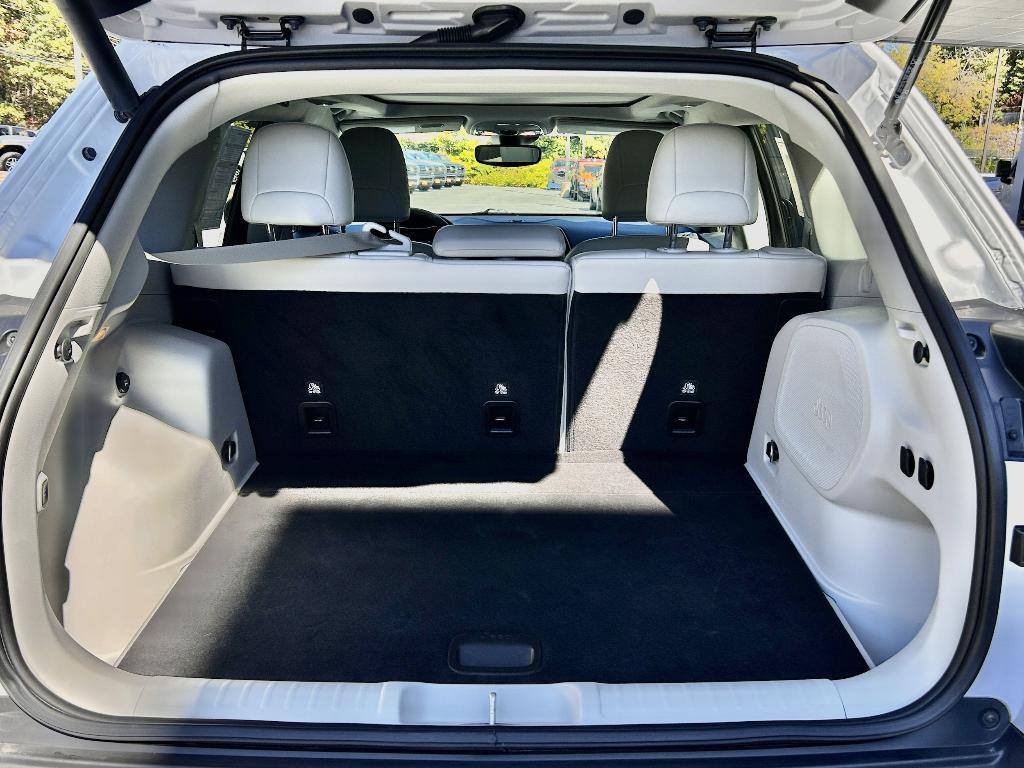 used 2022 Jeep Cherokee car, priced at $31,404