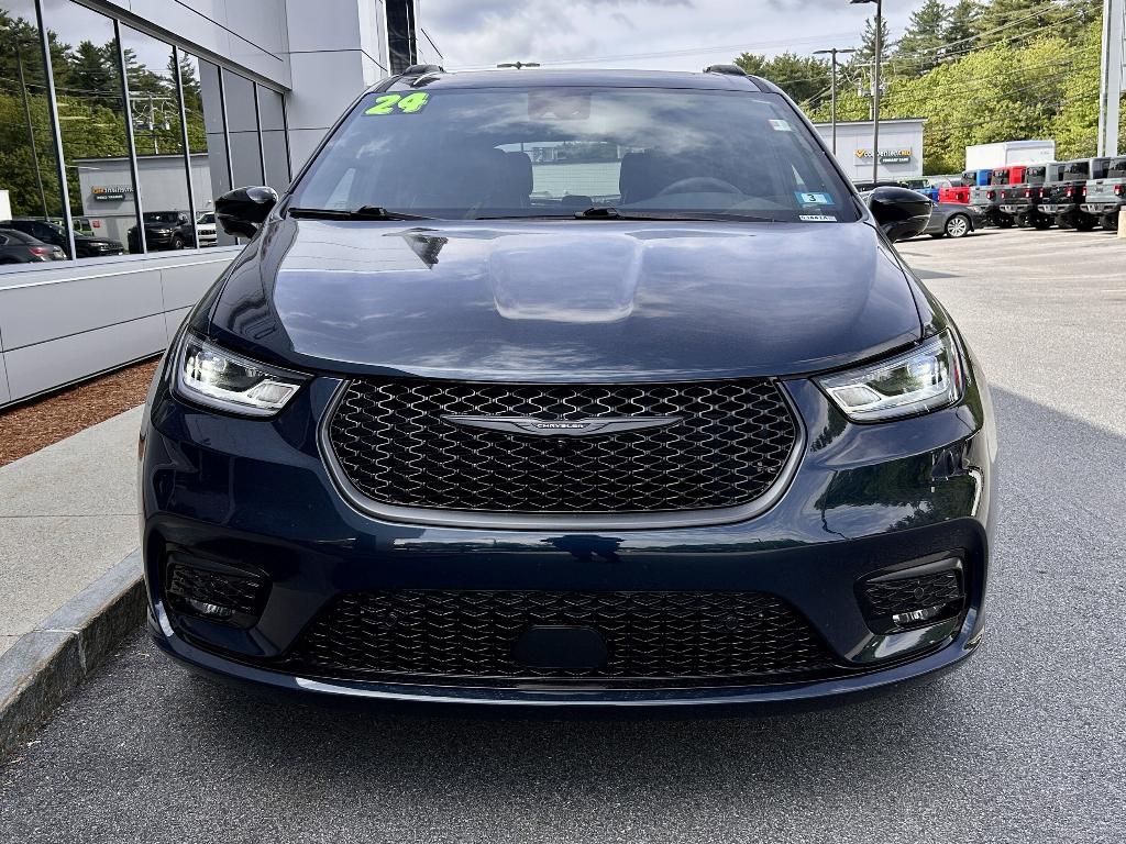 used 2024 Chrysler Pacifica car, priced at $55,941