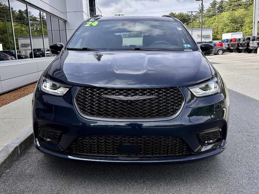 used 2024 Chrysler Pacifica car, priced at $55,941
