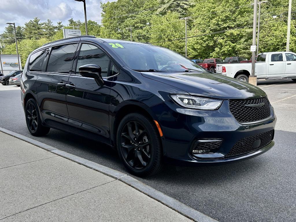 used 2024 Chrysler Pacifica car, priced at $55,941
