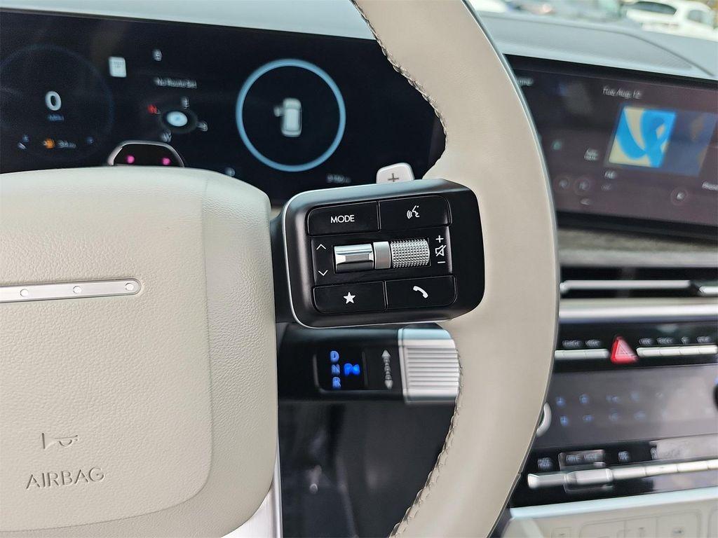 used 2025 Hyundai Santa Fe car, priced at $38,998