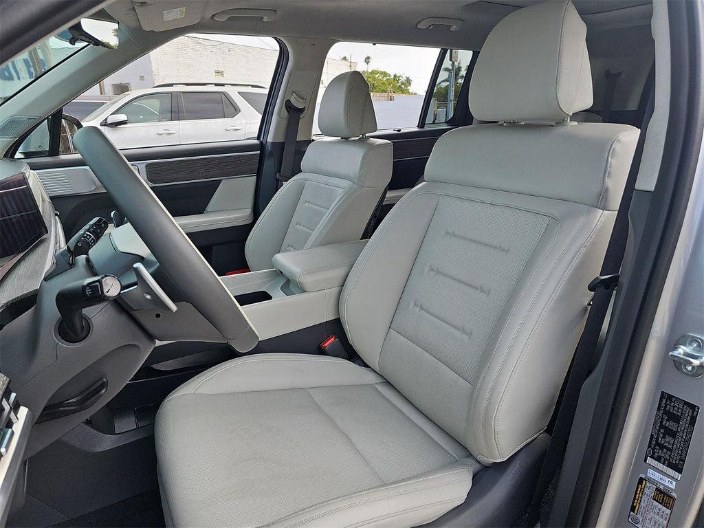 used 2025 Hyundai Santa Fe car, priced at $38,998