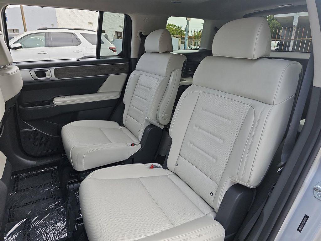 used 2025 Hyundai Santa Fe car, priced at $38,998