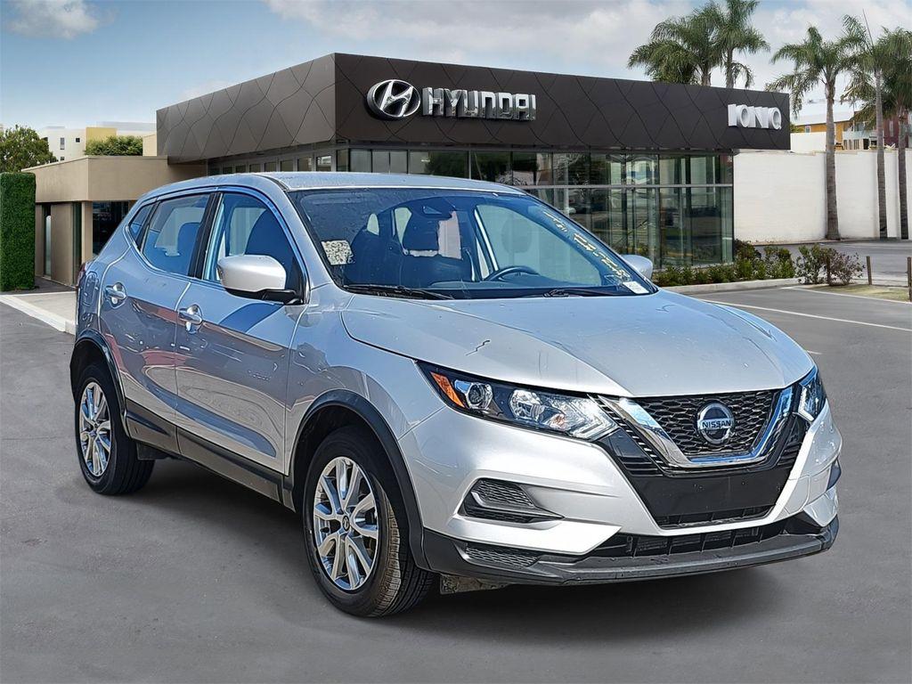 used 2021 Nissan Rogue Sport car, priced at $15,500