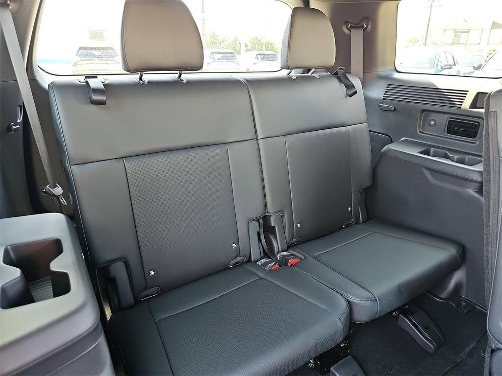 new 2025 Hyundai SANTA FE HEV car, priced at $51,995