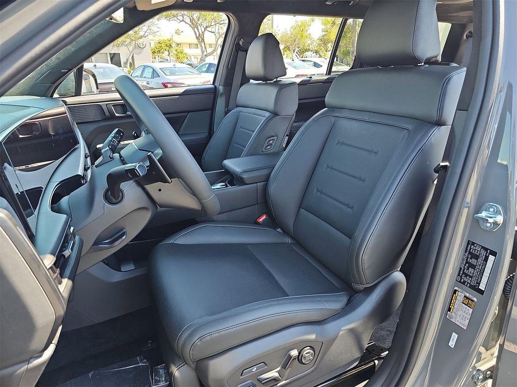 new 2025 Hyundai SANTA FE HEV car, priced at $51,995