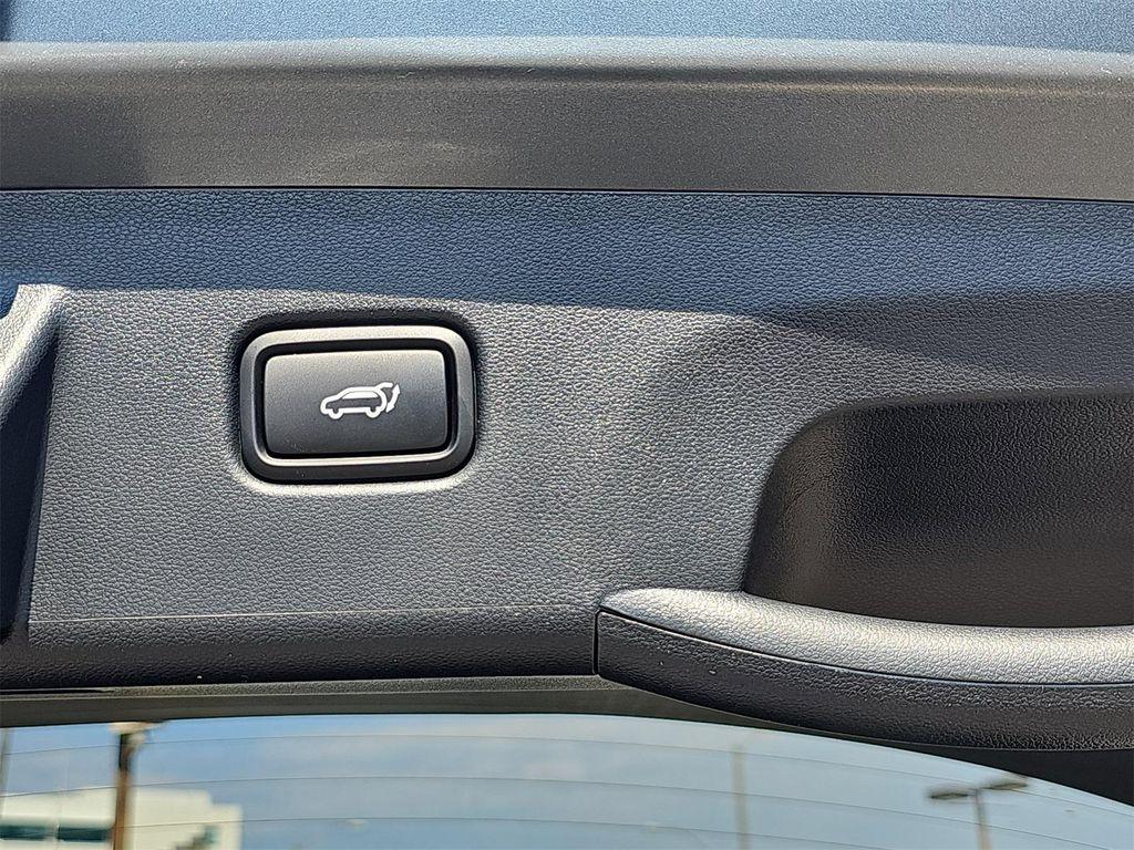 new 2025 Hyundai TUCSON Hybrid car, priced at $43,685
