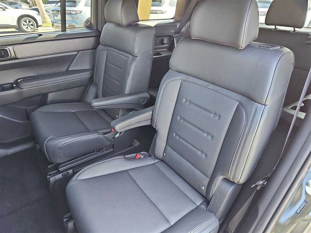 new 2025 Hyundai SANTA FE HEV car, priced at $52,135