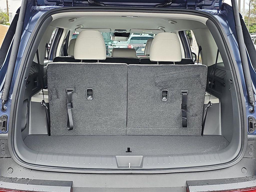 new 2025 Hyundai Santa Fe car, priced at $40,134