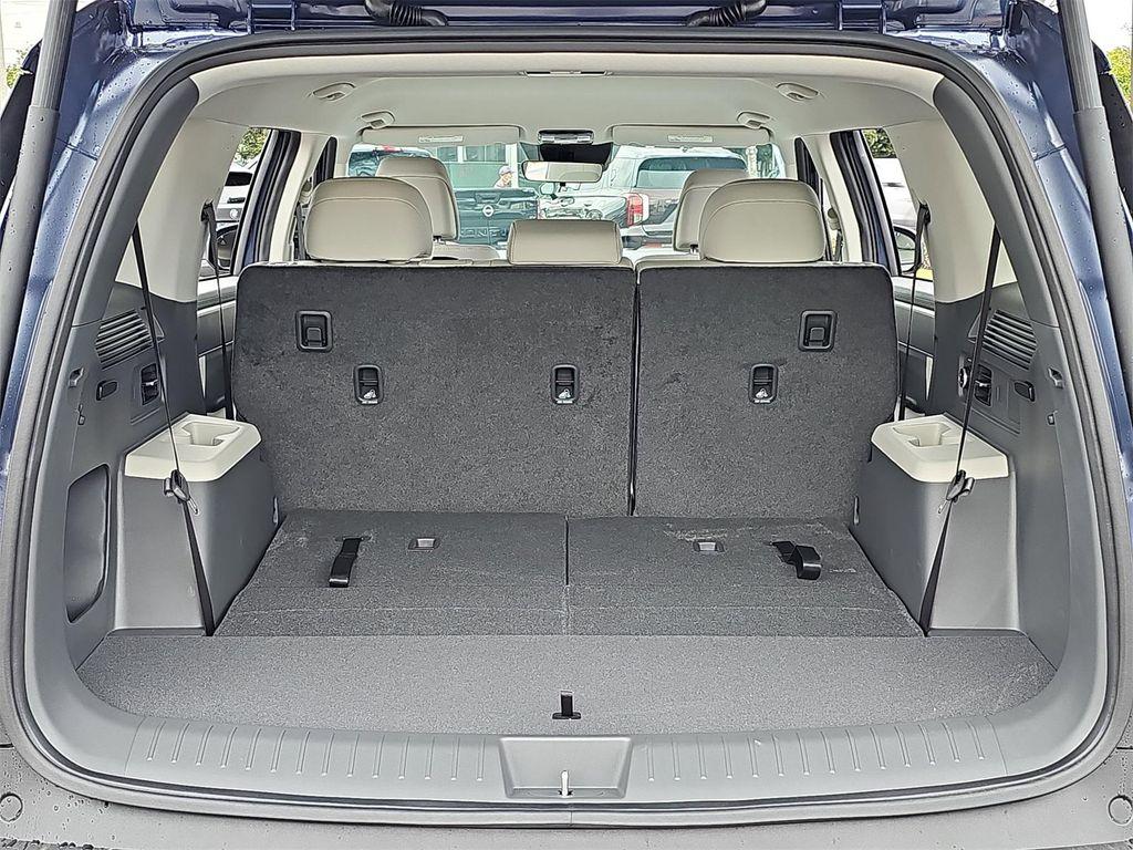 new 2025 Hyundai Santa Fe car, priced at $40,134