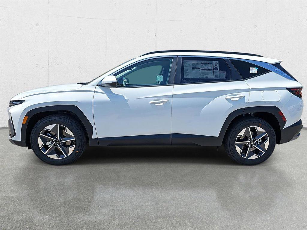 new 2025 Hyundai Tucson car, priced at $33,695