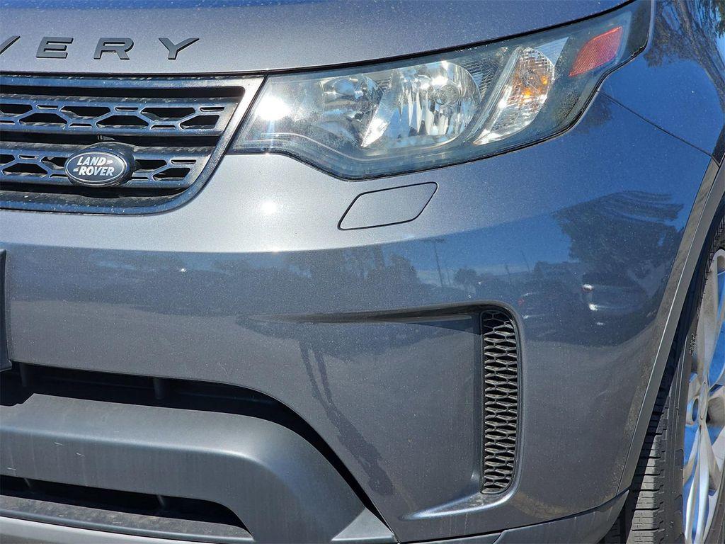 used 2018 Land Rover Discovery car, priced at $19,998