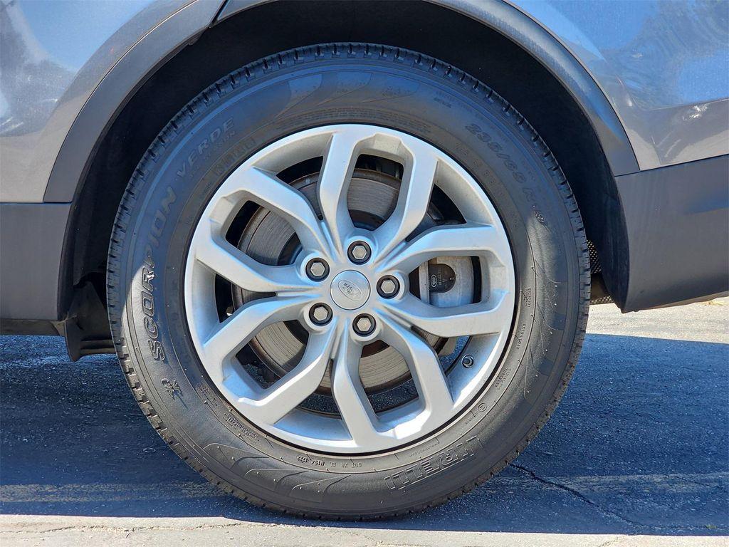 used 2018 Land Rover Discovery car, priced at $19,998