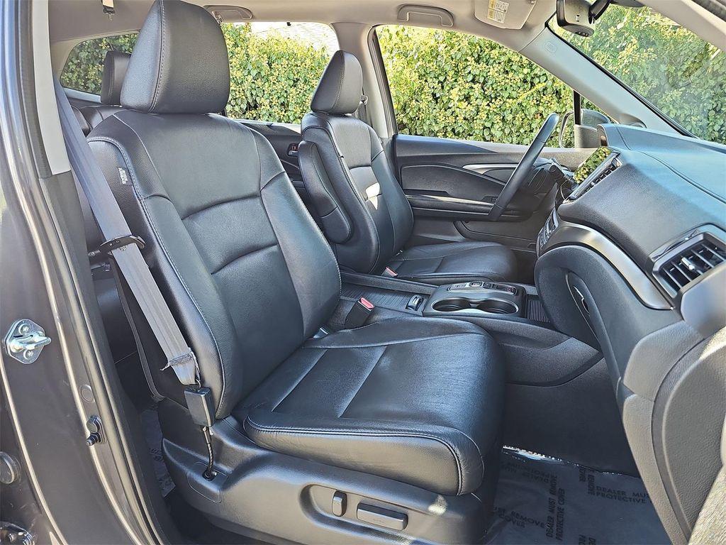 used 2022 Honda Pilot car, priced at $26,610