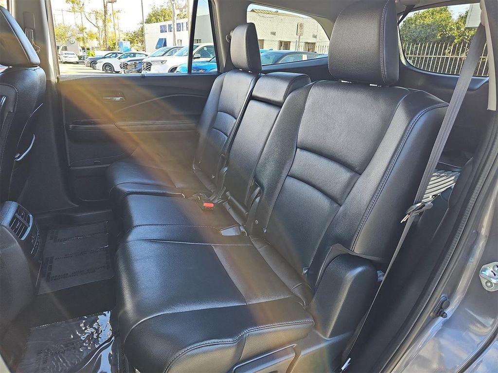 used 2022 Honda Pilot car, priced at $26,610