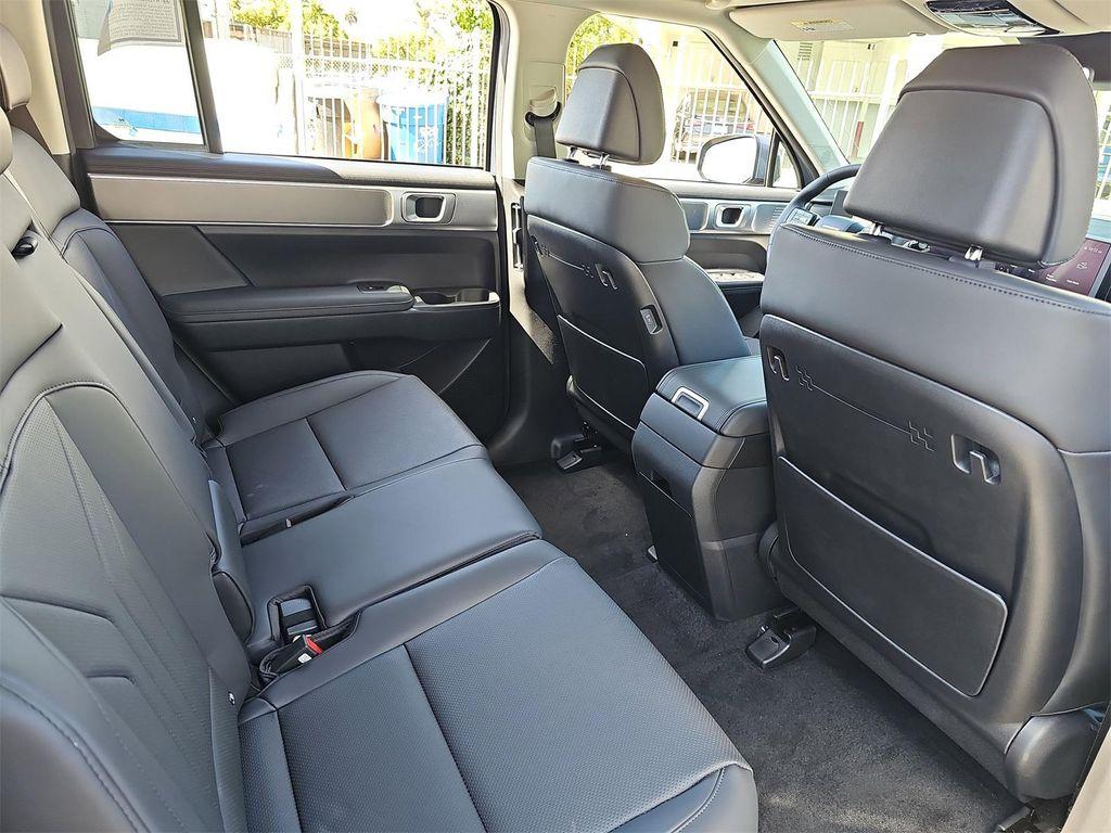 new 2025 Hyundai Santa Fe car, priced at $40,159