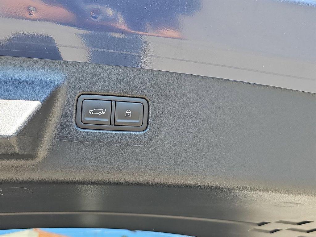 new 2025 Hyundai Santa Fe car, priced at $40,159