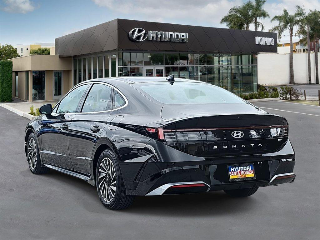 used 2025 Hyundai Sonata Hybrid car, priced at $31,998