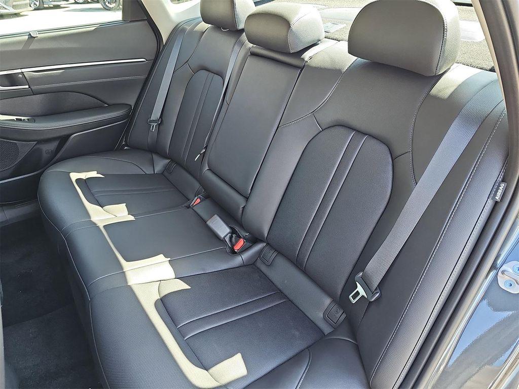 new 2025 Hyundai Sonata Hybrid car, priced at $39,490