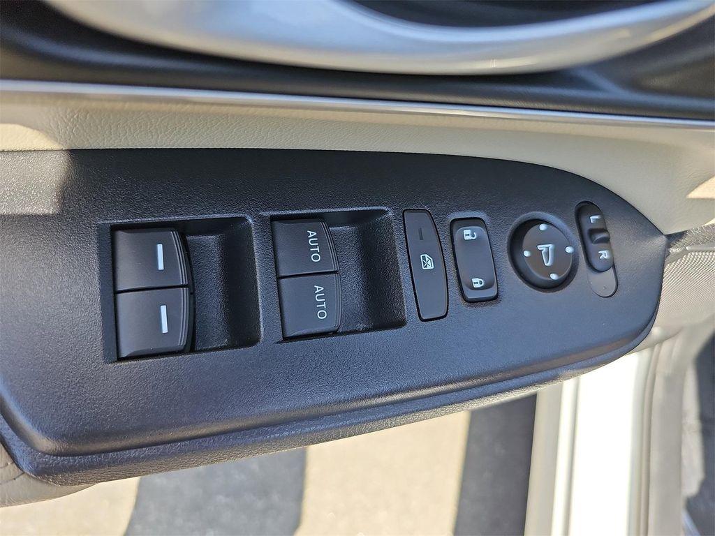 used 2020 Honda CR-V car, priced at $25,500