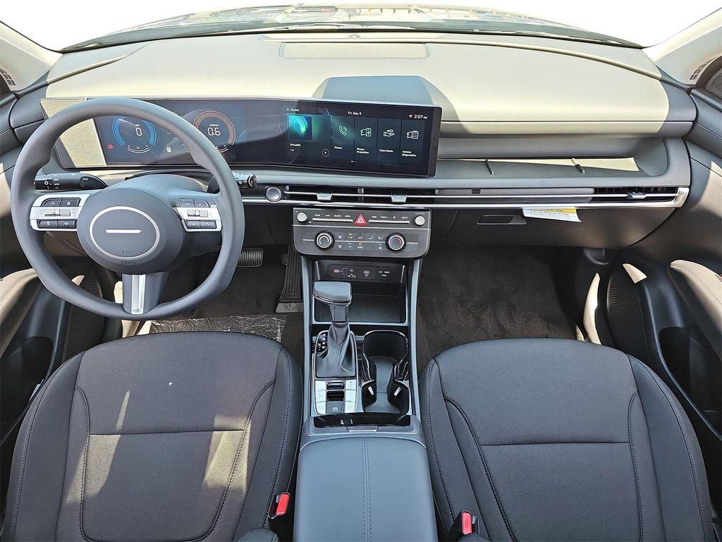 new 2025 Hyundai Tucson car, priced at $31,420