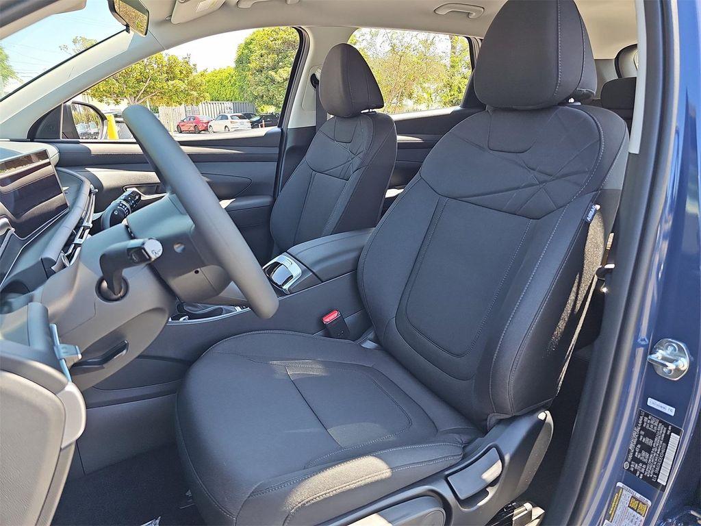 new 2025 Hyundai Tucson car, priced at $31,420
