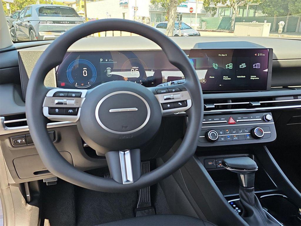 new 2025 Hyundai Tucson car, priced at $31,420