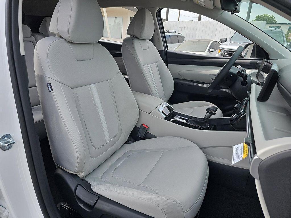 new 2025 Hyundai Tucson car, priced at $33,690
