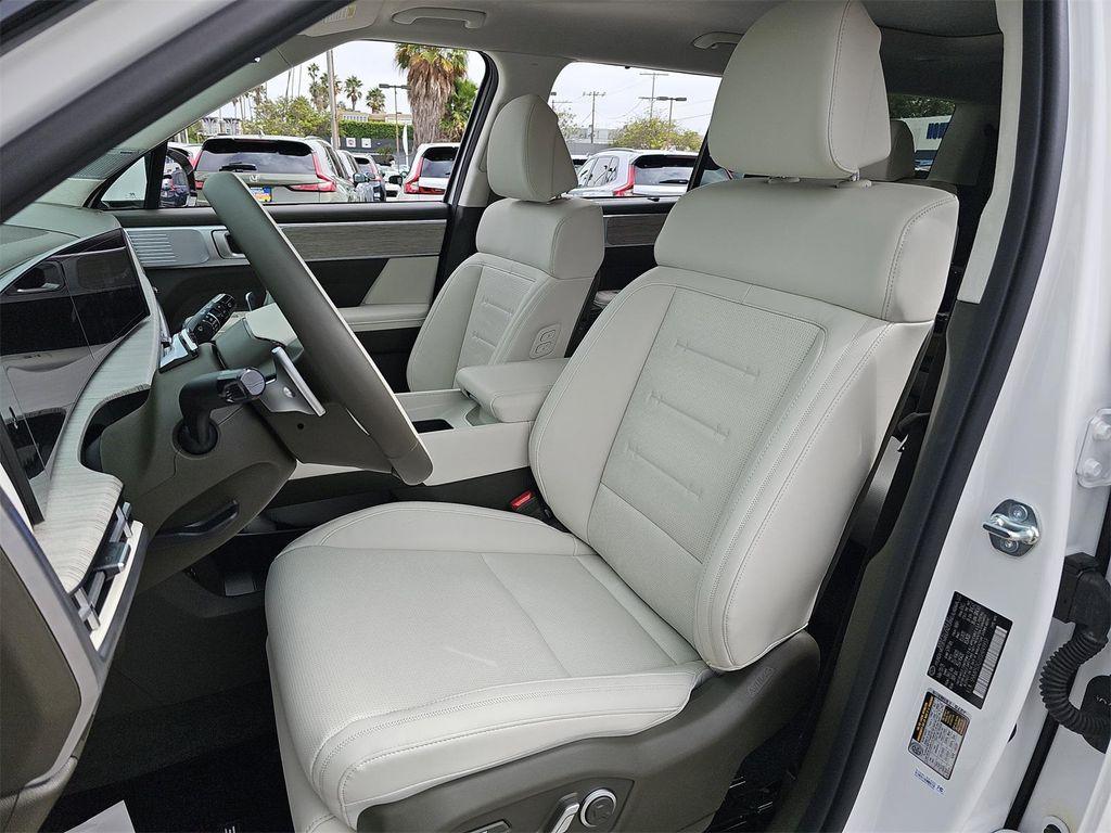 new 2025 Hyundai SANTA FE HEV car, priced at $52,364