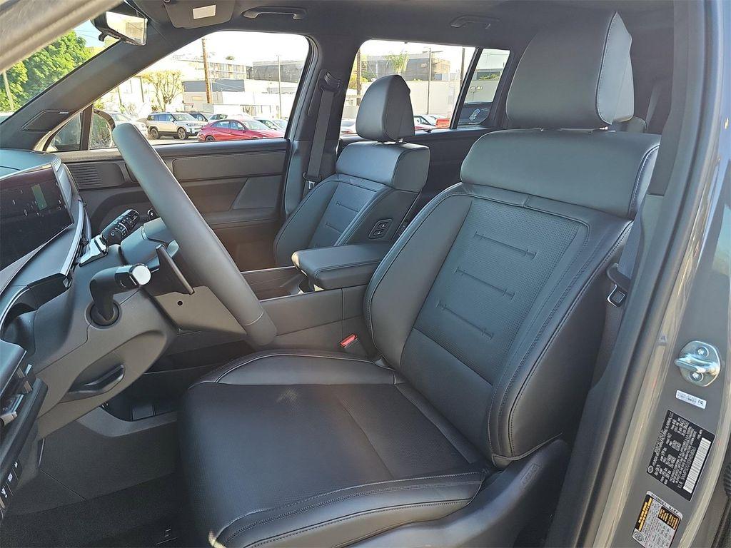 new 2025 Hyundai SANTA FE HEV car, priced at $52,130