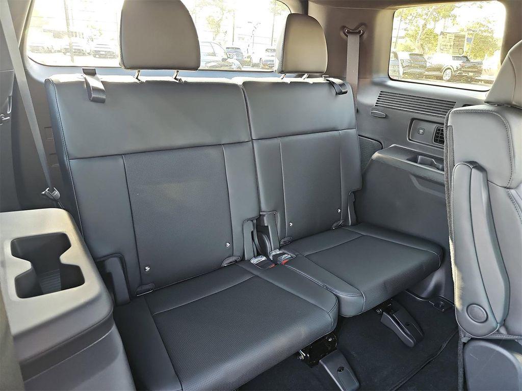 new 2025 Hyundai SANTA FE HEV car, priced at $52,130
