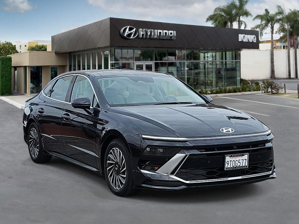 used 2025 Hyundai Sonata Hybrid car, priced at $30,998
