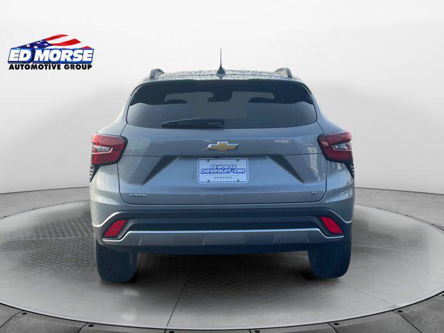 new 2025 Chevrolet Trax car, priced at $24,510